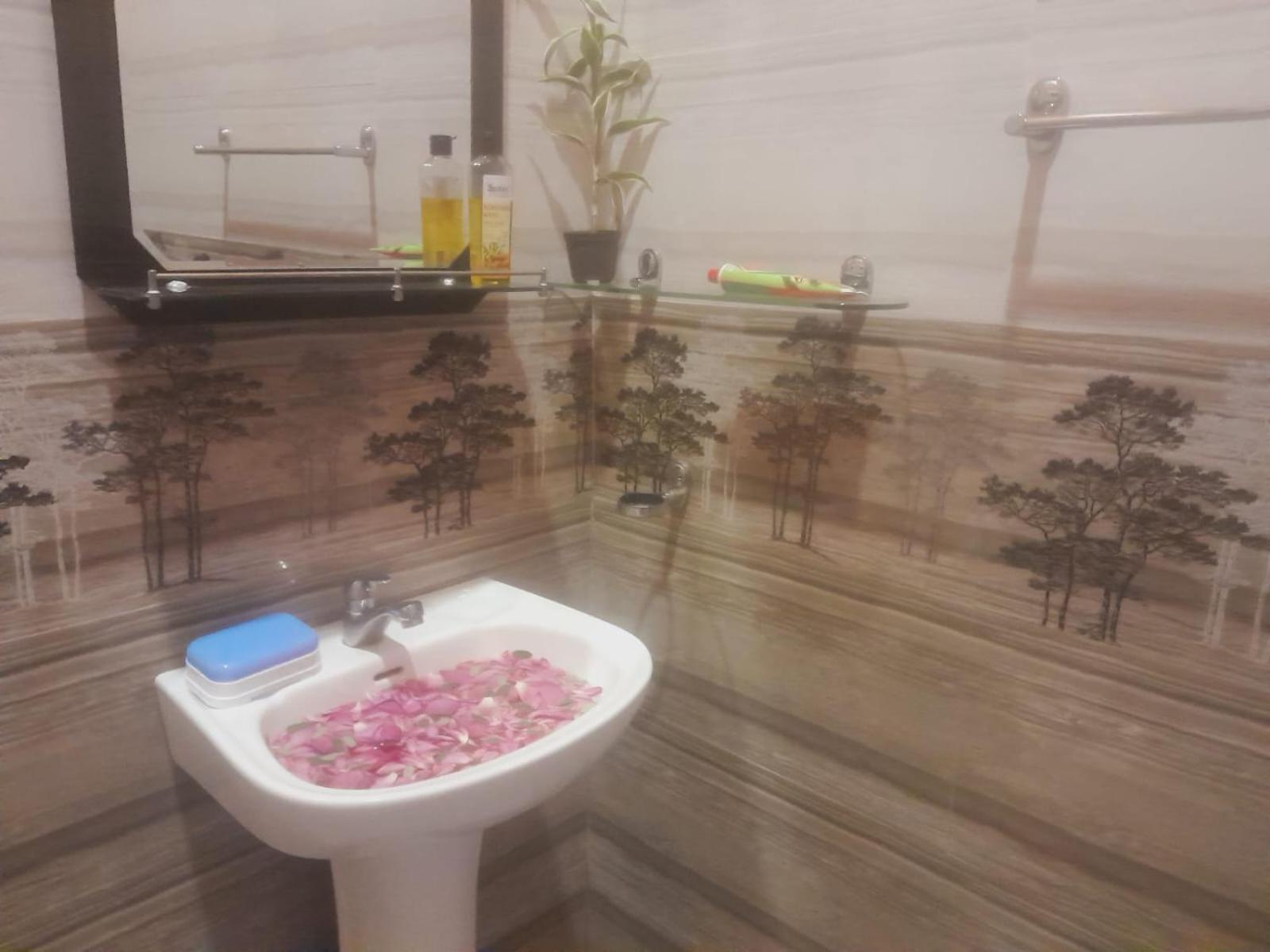 ガル Laliz Bed & Breakfast エクステリア 写真